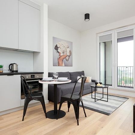Apartments Business Center Wola Ordona By Renters Warschau Buitenkant foto