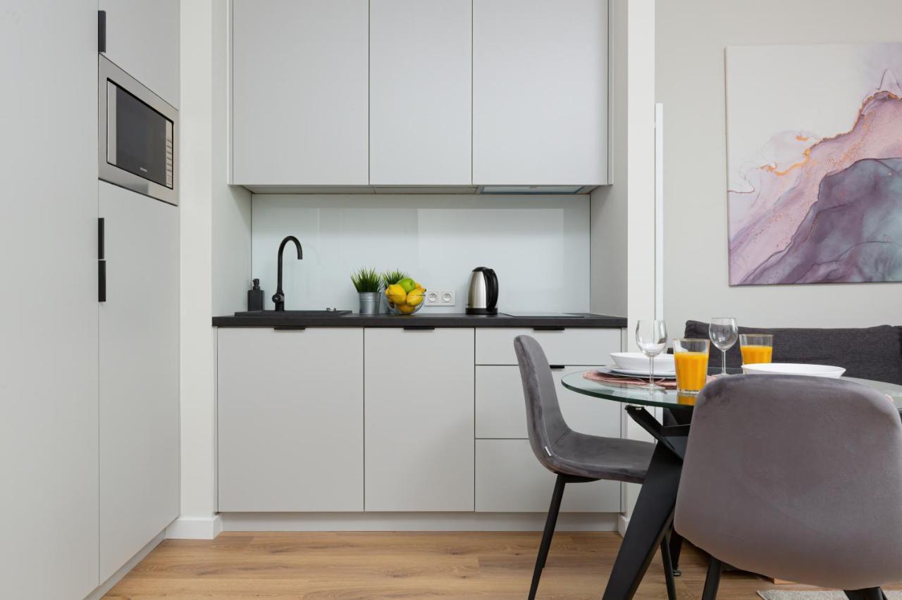 Apartments Business Center Wola Ordona By Renters Warschau Buitenkant foto